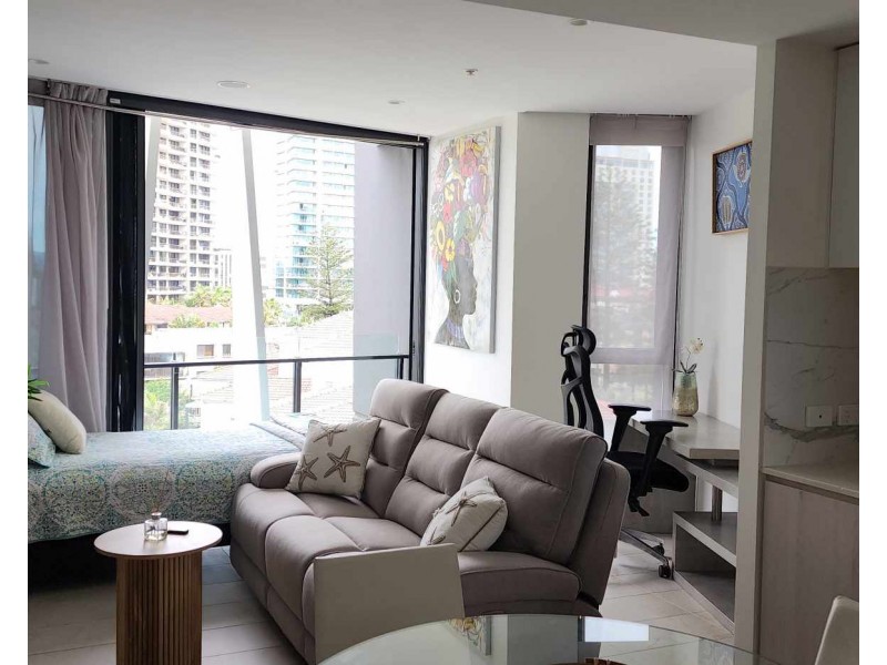 304/3 Northcliffe Terrace, Surfers Paradise QLD 4217