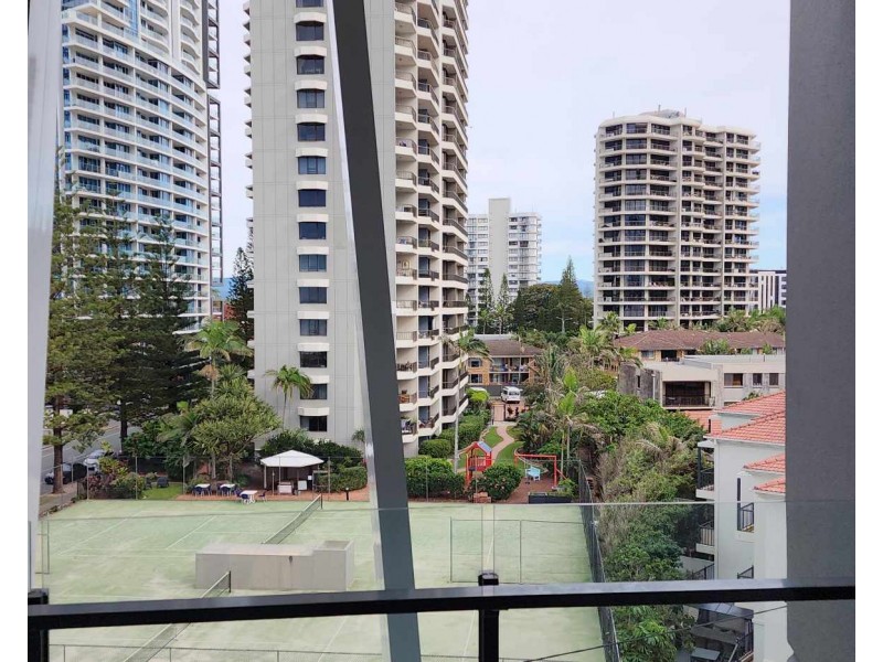 304/3 Northcliffe Terrace, Surfers Paradise QLD 4217