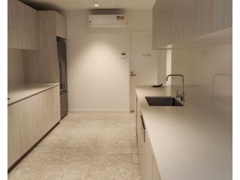 304/3 Northcliffe Terrace, Surfers Paradise QLD 4217