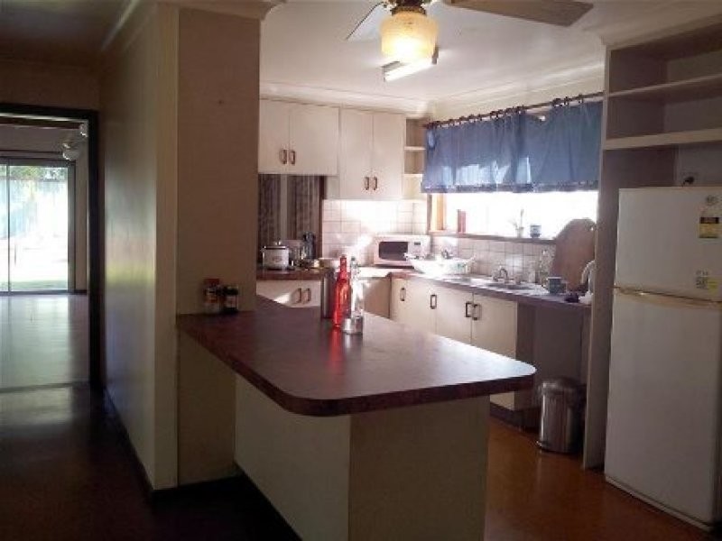 19 Green Road, Park Ridge QLD 4125