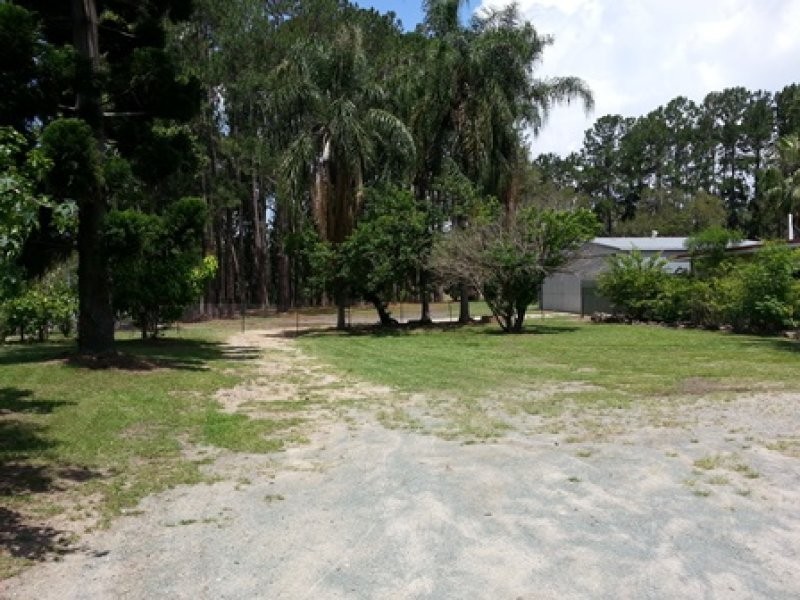 19 Green Road, Park Ridge QLD 4125