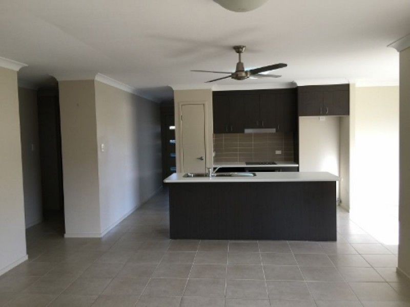 17 Serenity Ct, Crestmead QLD 4132