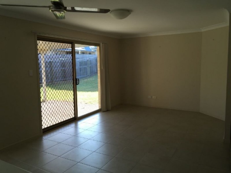 17 Serenity Ct, Crestmead QLD 4132