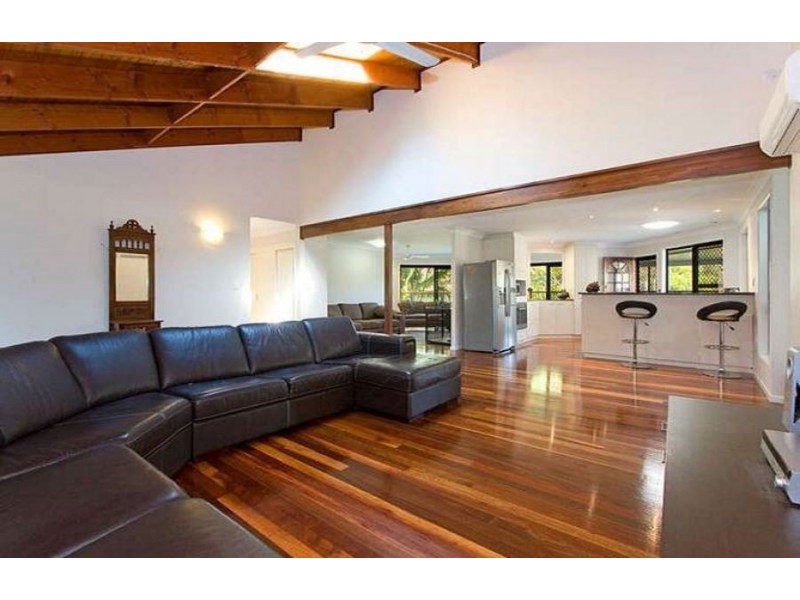 15 Loffs Rd, Loganholme QLD 4129