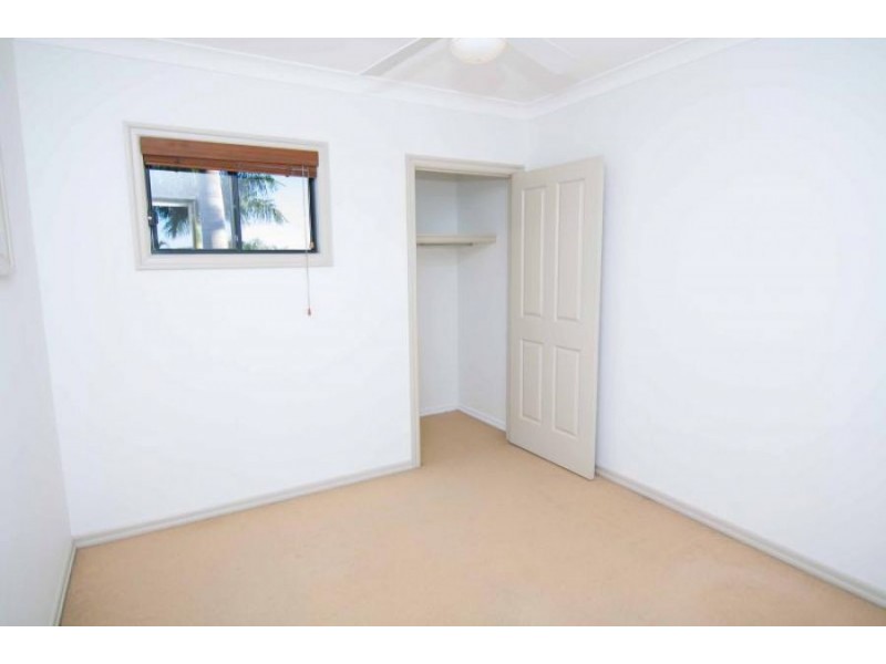42 Shinnecock Cl, Hope Island QLD 4212