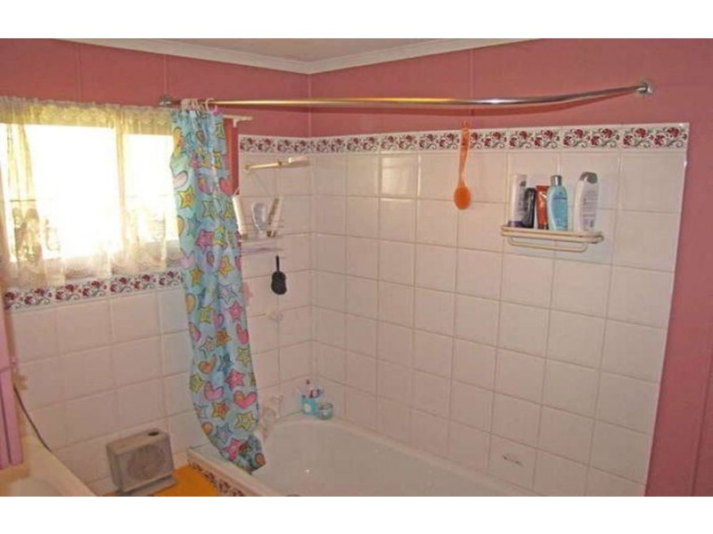 171 Lance Rd, North Maclean QLD 4280