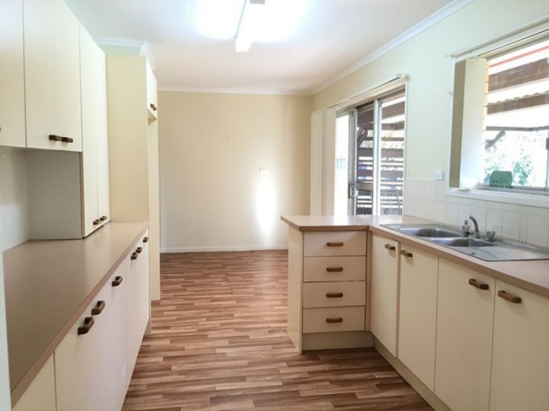 42 Beryl Pde, North Maclean QLD 4280