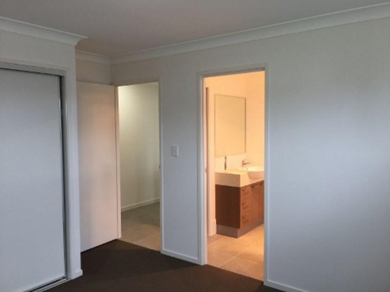 5B Fritz Street, Loganlea QLD 4131