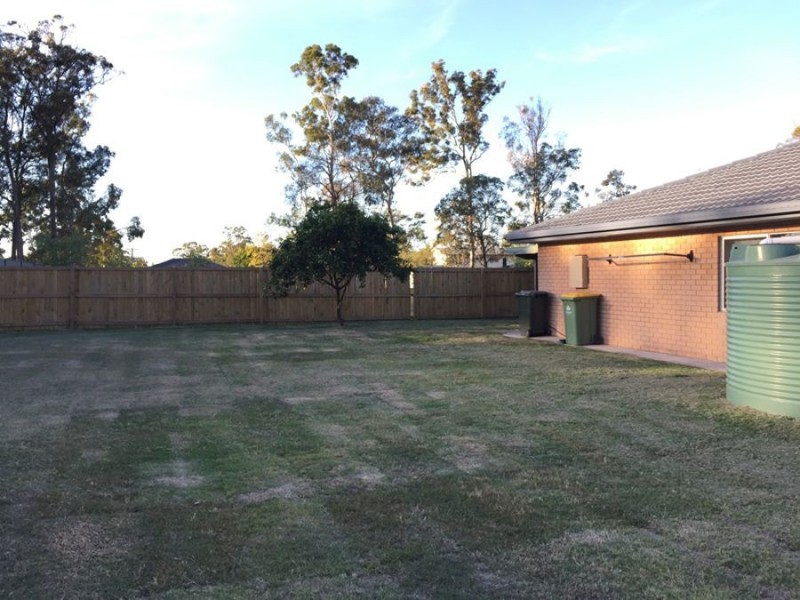 18 Pinelands St, Loganlea QLD 4131
