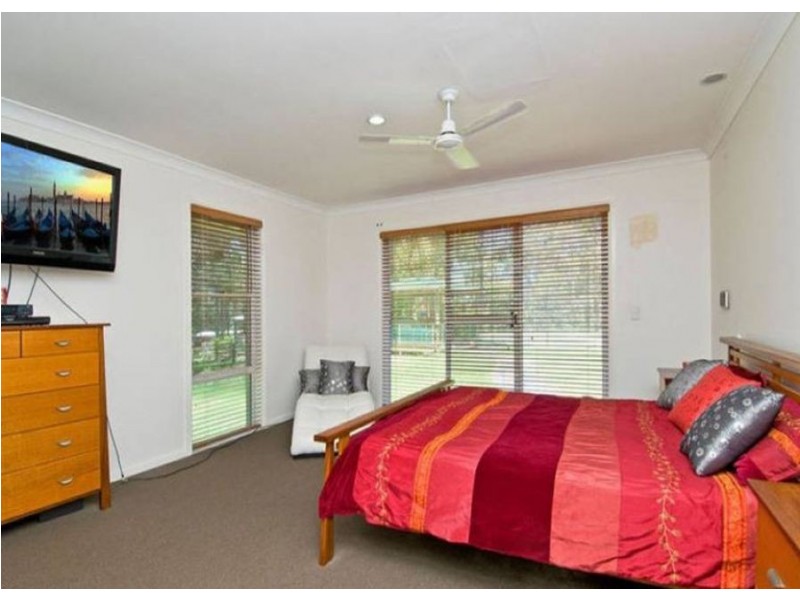 20 Woodlands Wy, Parkwood QLD 4214