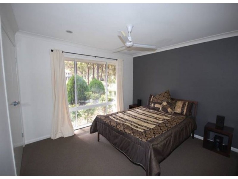 20 Woodlands Wy, Parkwood QLD 4214