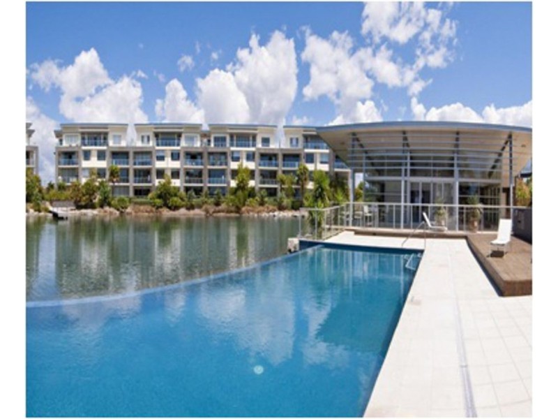 Hope Island QLD 4212