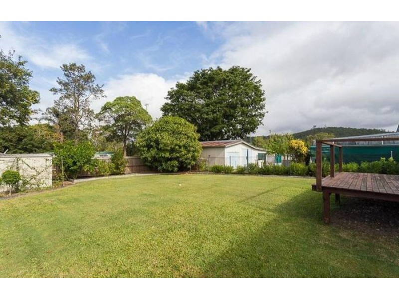 81 Broadwater Rd, Mount Gravatt East QLD 4122