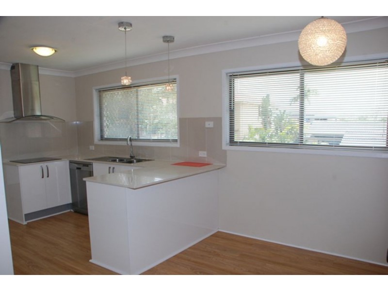 9 Carnoustie St, Macgregor QLD 4109