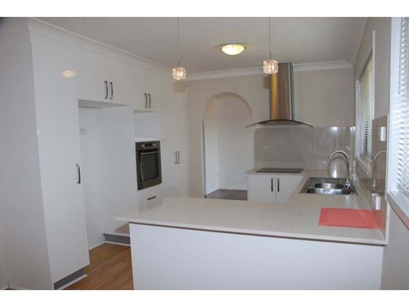 9 Carnoustie St, Macgregor QLD 4109