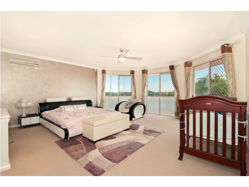 1 Alan Crs, Eight Mile Plains QLD 4113