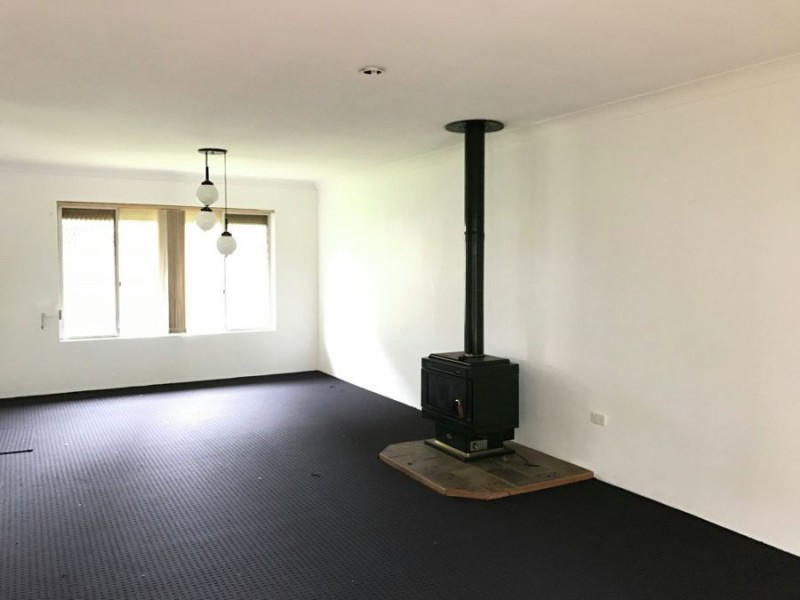 27. Whitey St, Woodridge QLD 4114