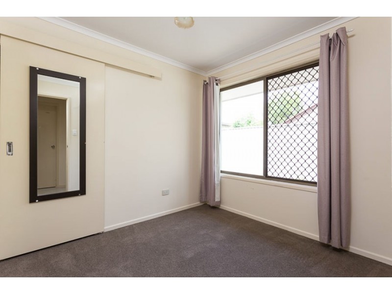5A Lindisfarne St, Carindale QLD 4152
