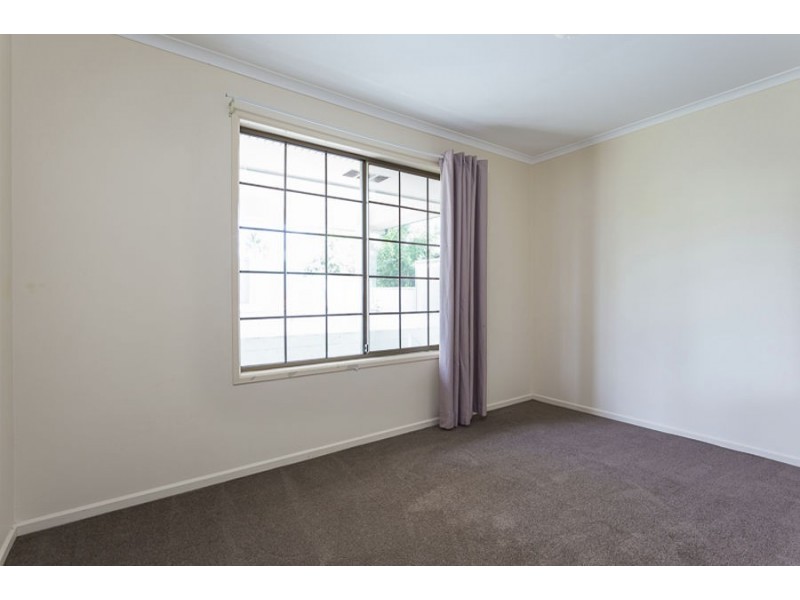 5a Lindisfarne Street, Carindale QLD 4152