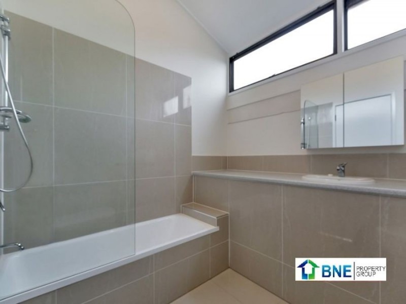 24 Hoad St., Upper Mount Gravatt QLD 4122