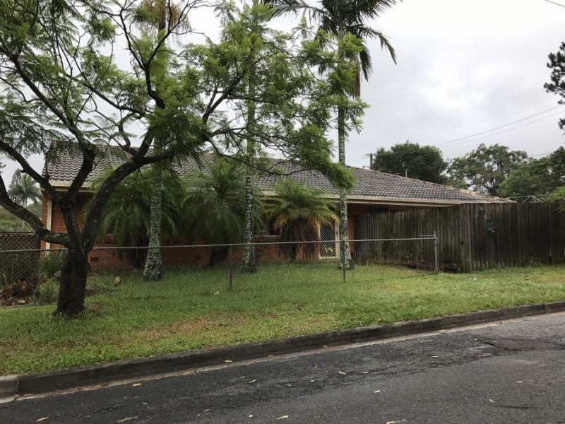 27 Whitey St, Woodridge QLD 4114