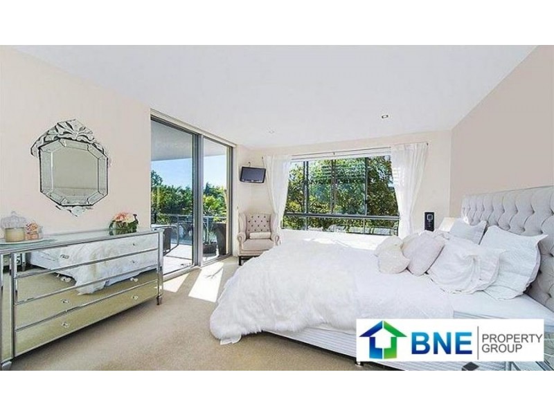 3 Pendraat Pde, Hope Island QLD 4212