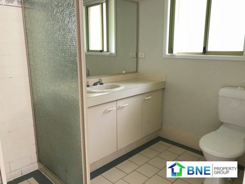 5 Valentino Cl, Parkwood QLD 4214