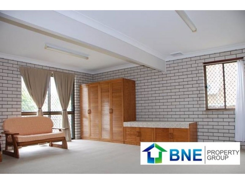 .9 Carnoustie Street, Macgregor QLD 4109