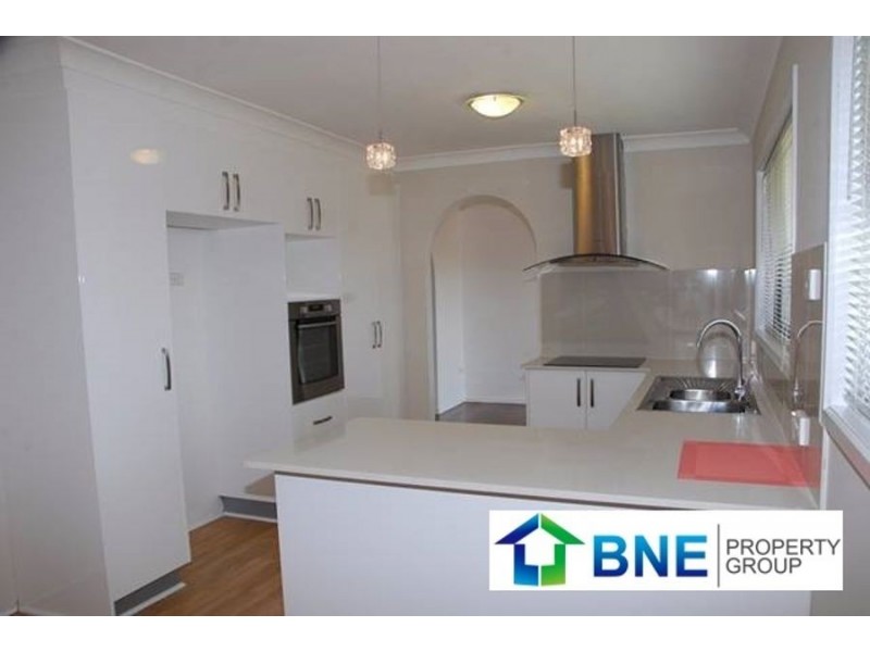 .9 Carnoustie Street, Macgregor QLD 4109