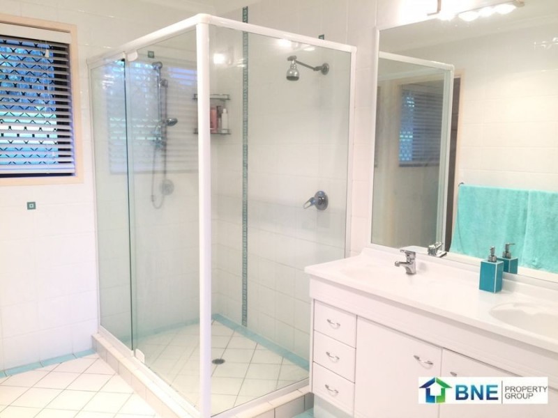 317 Andrew Rd, Greenbank QLD 4124