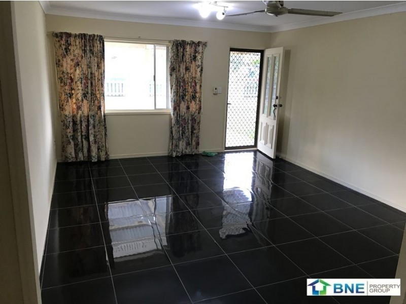 11 Lenore Cr, Springwood QLD 4127