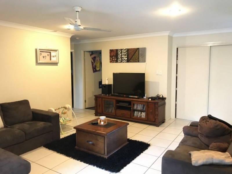 25B. Pinelands Street, Loganlea QLD 4131