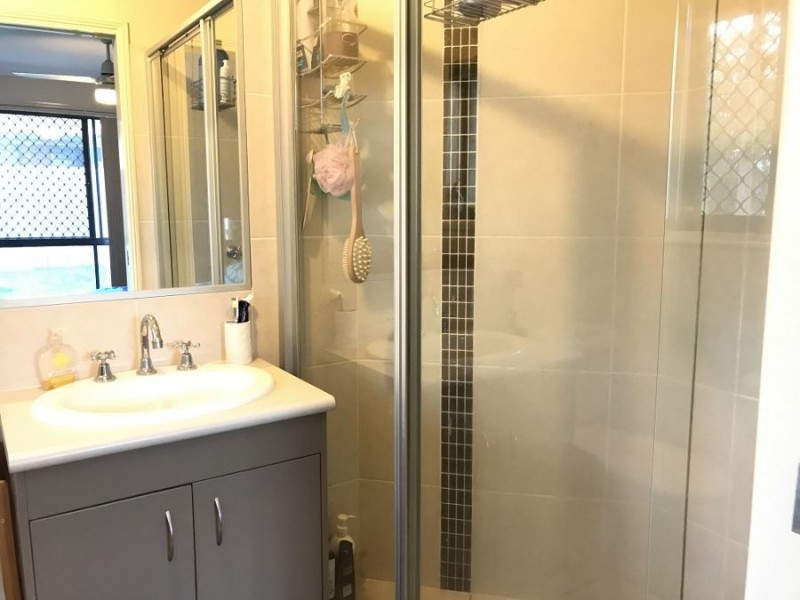 25B. Pinelands Street, Loganlea QLD 4131