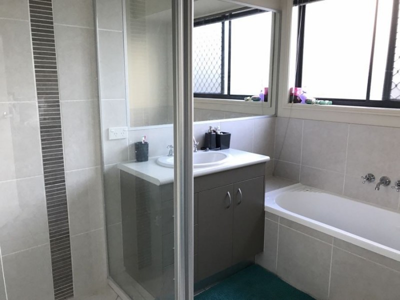 25B. Pinelands Street, Loganlea QLD 4131