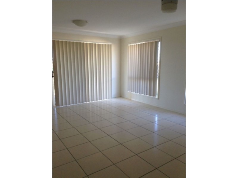 63 Jane Street, “Essington Rise”, Leichhardt QLD 4305