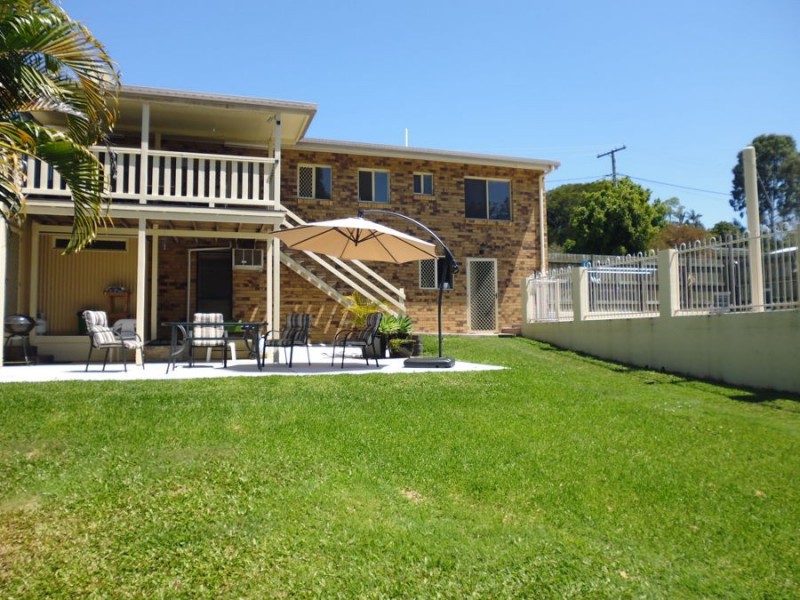 42 Emerald Drive, Southside QLD 4570