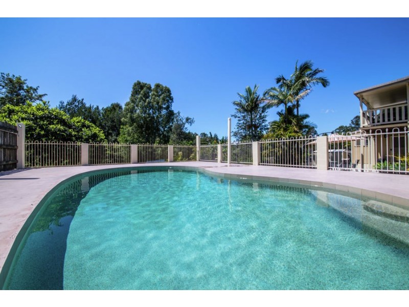 42 Emerald Drive, Southside QLD 4570