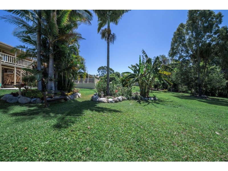 42 Emerald Drive, Southside QLD 4570