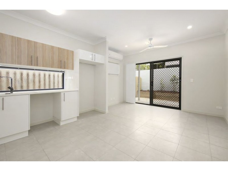 Unit 3 / Lot 5 MacBeth Street, Kingston QLD 4114
