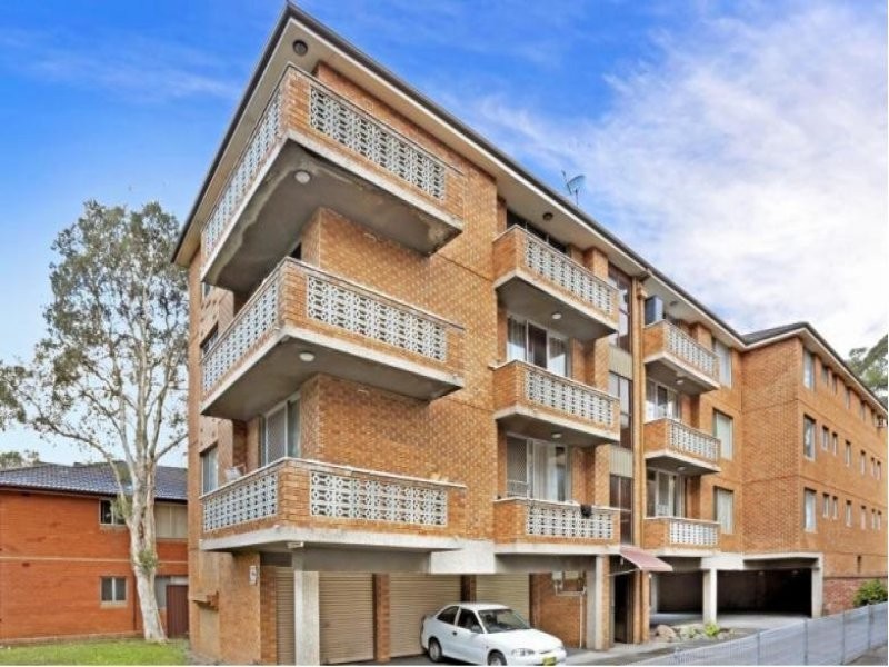 10/17 Doodson Avenue, Lidcombe NSW 2141