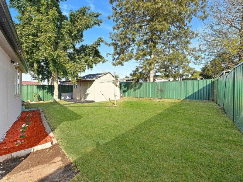 3 Brabyn St, Fairfield West NSW 2165