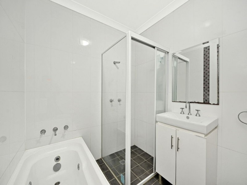 20/20-22 Hall Street, Auburn NSW 2144