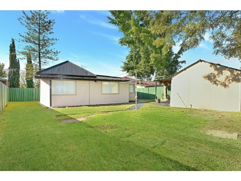 3 Brabyn Street, Fairfield West NSW 2165