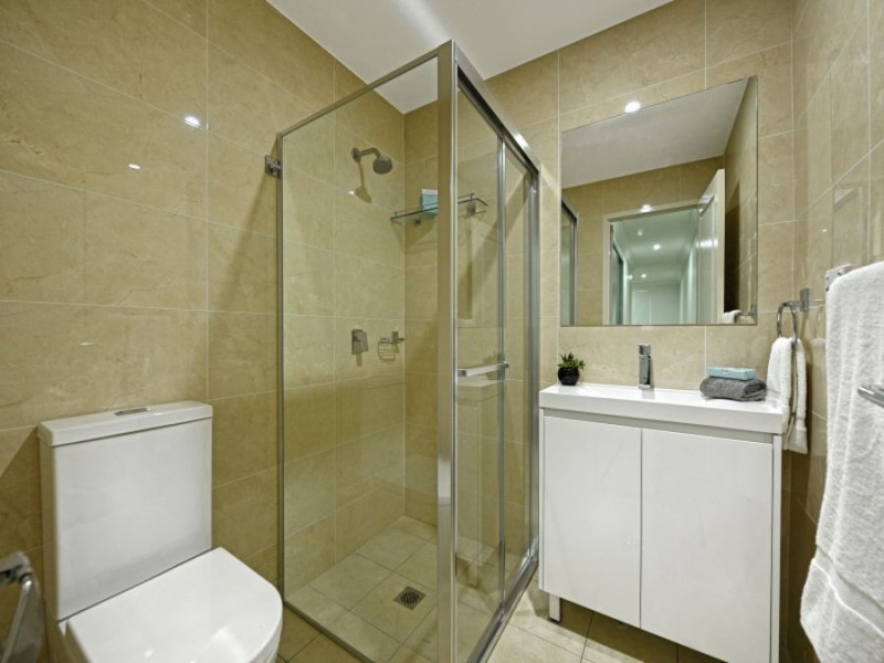 12 6-14 park road, Auburn NSW 2144