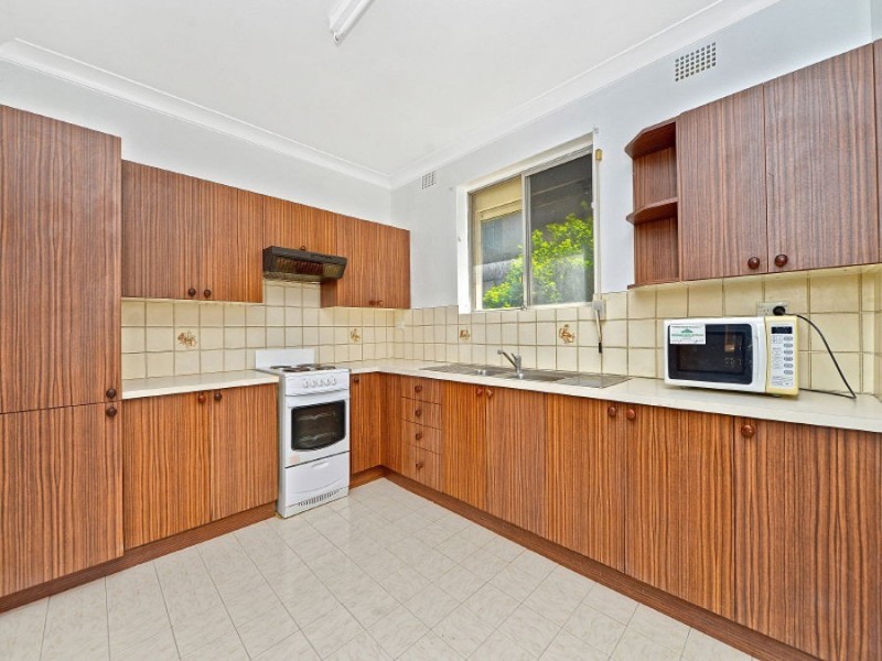 2/13 Doodson Avenue, Lidcombe NSW 2141