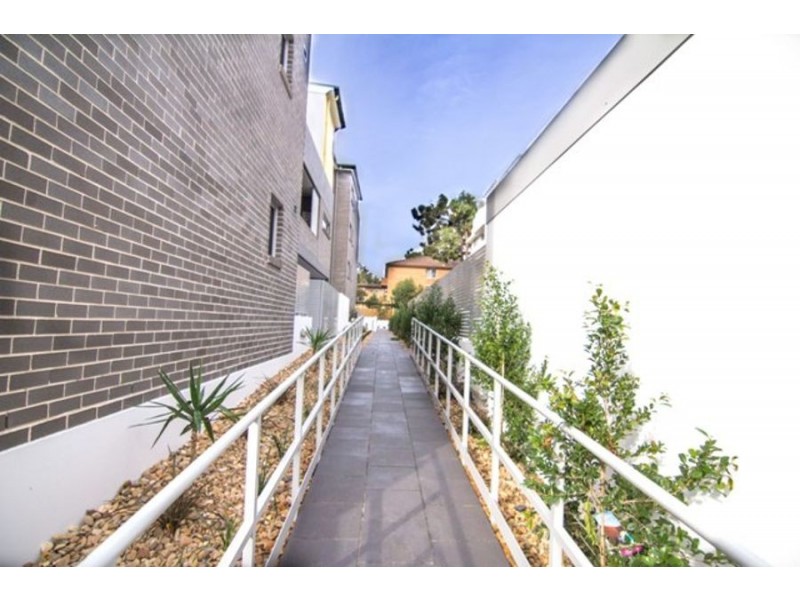 8/44-46 Addlestone Road, Merrylands NSW 2160