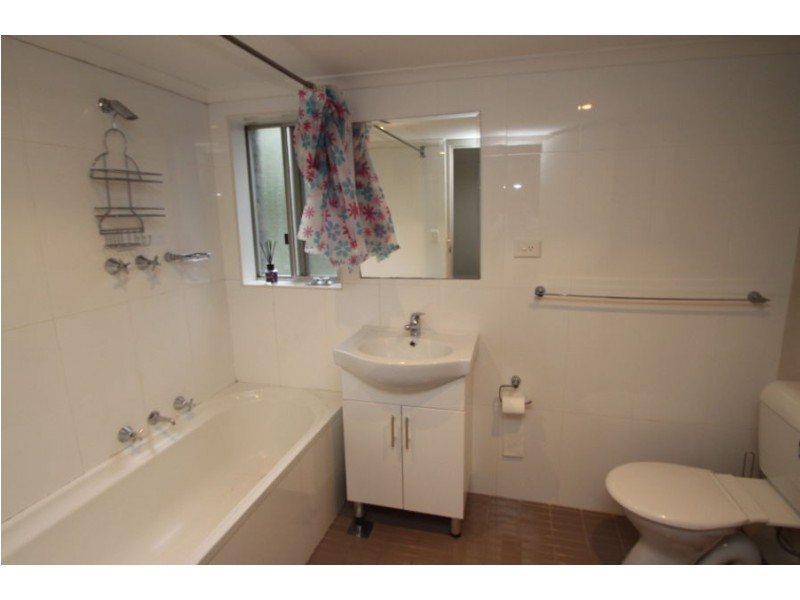 16/18-24 Oxford street, Merrylands NSW 2160