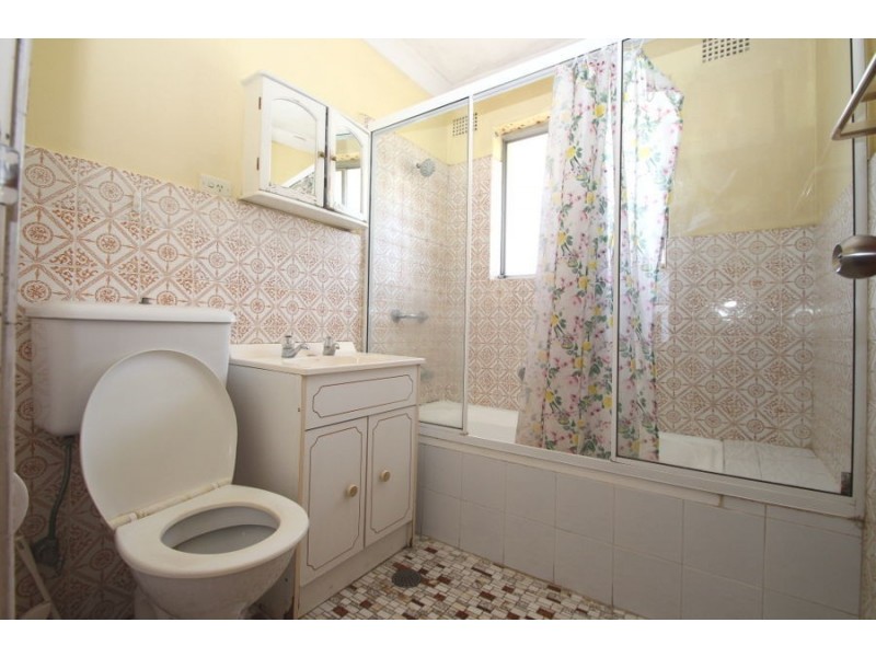 2bed /30 Kerr Parade, Auburn NSW 2144