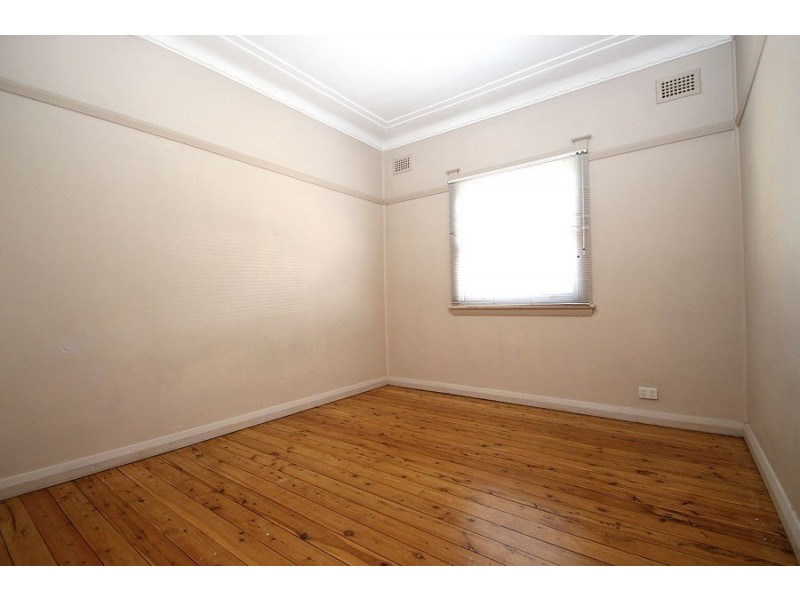 18 Leura Road, Auburn NSW 2144