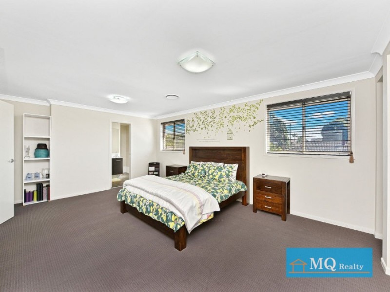8 Lucas Avenue, Moorebank NSW 2170